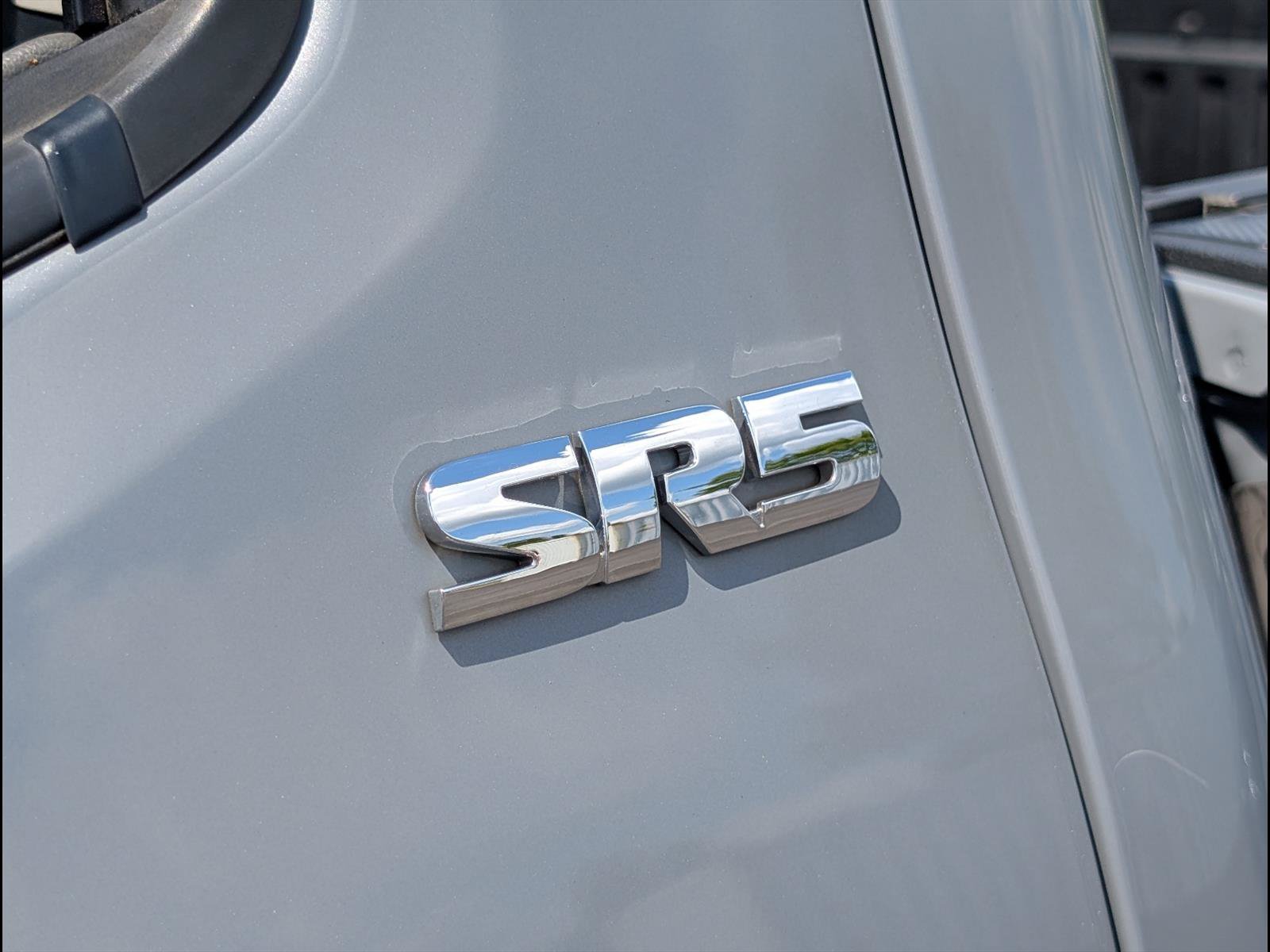 Used 2021 Toyota Tacoma SR5 AWD/4WD image 8