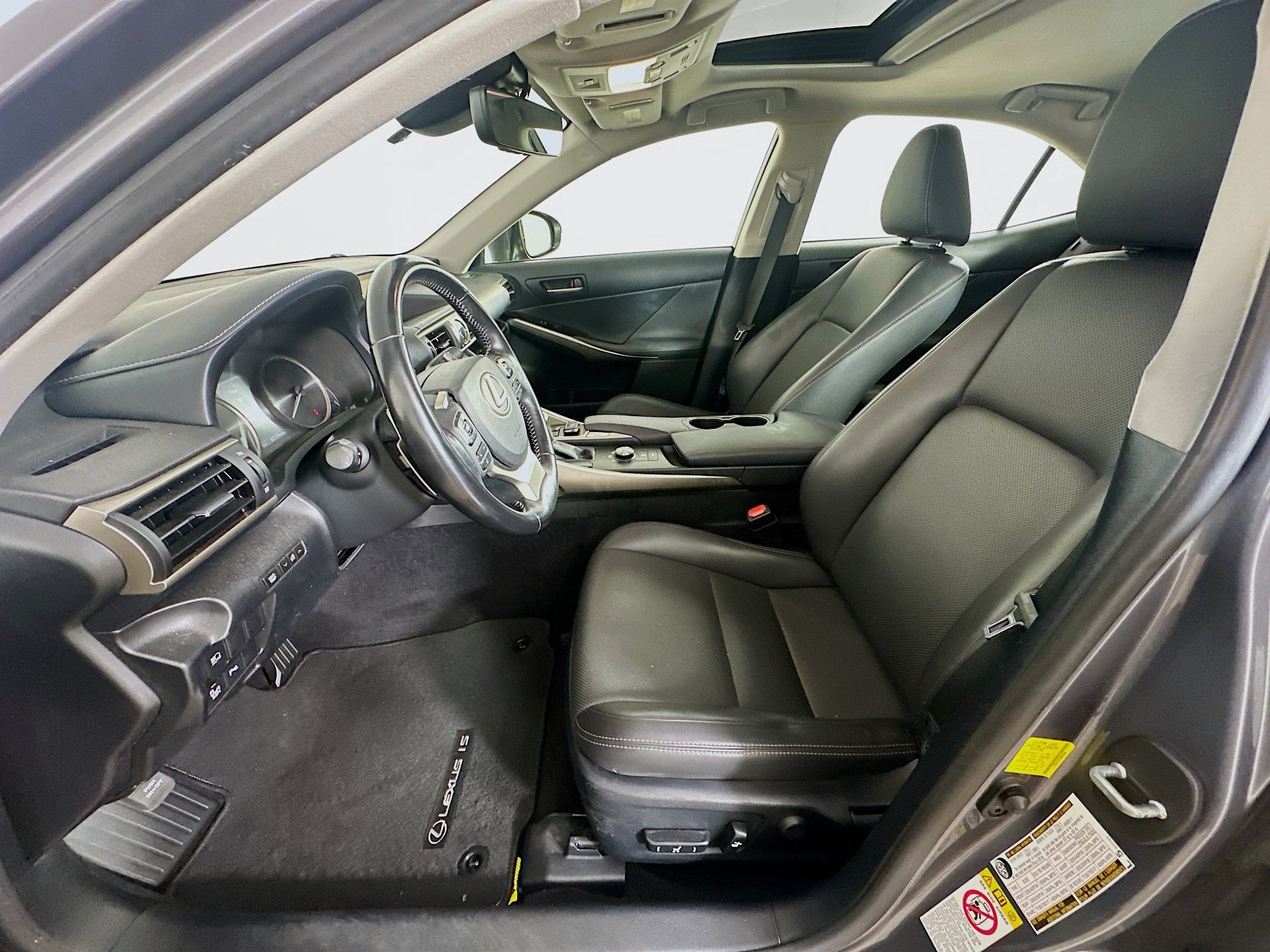 Used 2017 Lexus IS 200t w/ Navigation System Package RWD image 13