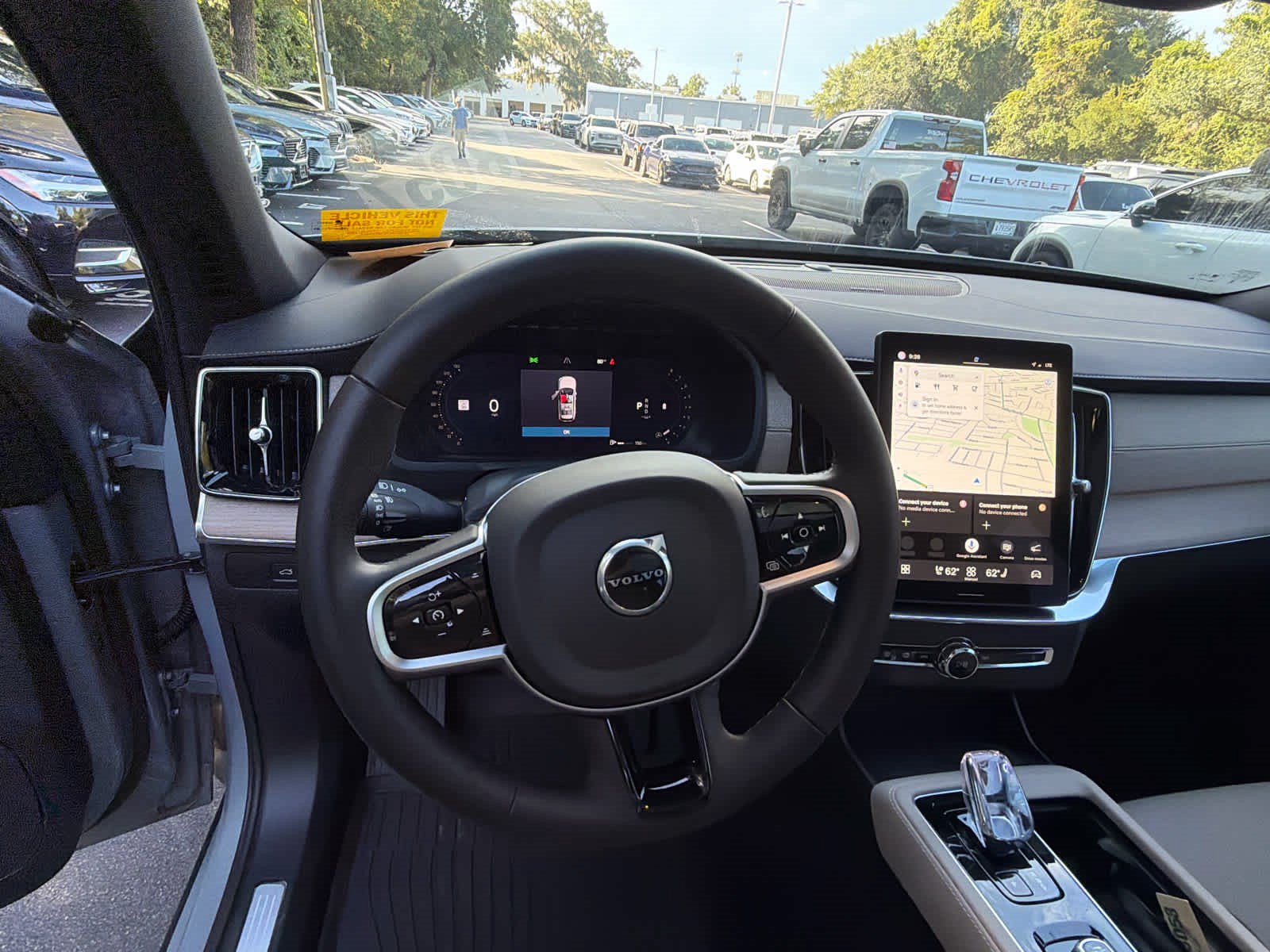 Used 2025 Volvo XC90 B6 Plus AWD/4WD image 28