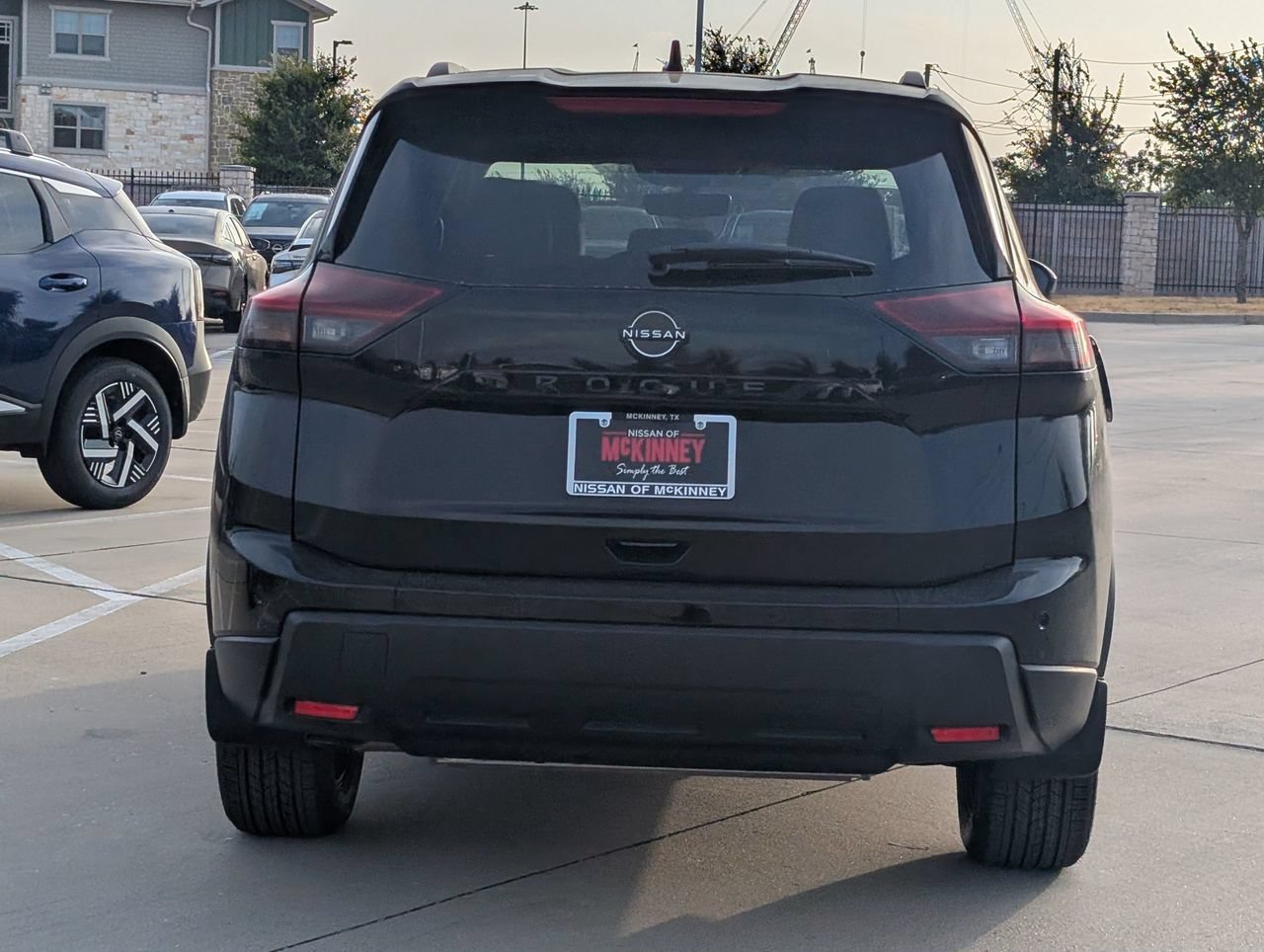 New 2026 Nissan Rogue Dark Armor FWD image 5