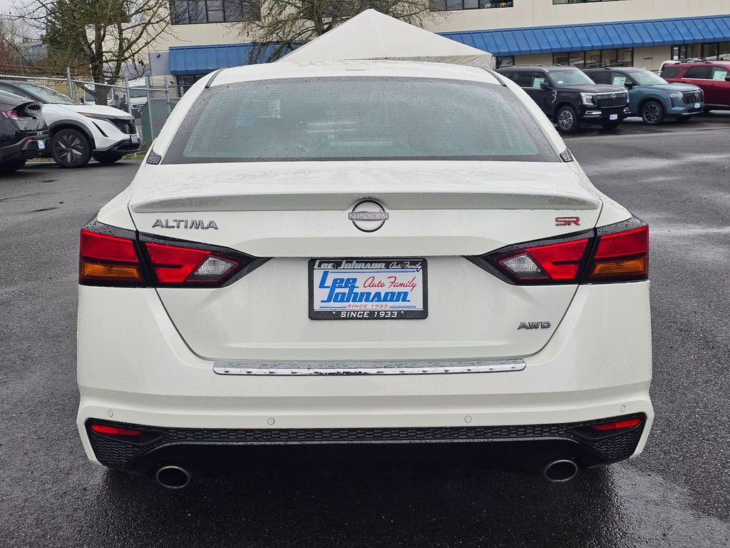 Certified 2023 Nissan Altima 2.5 SR w/ SR Premium Package image 6