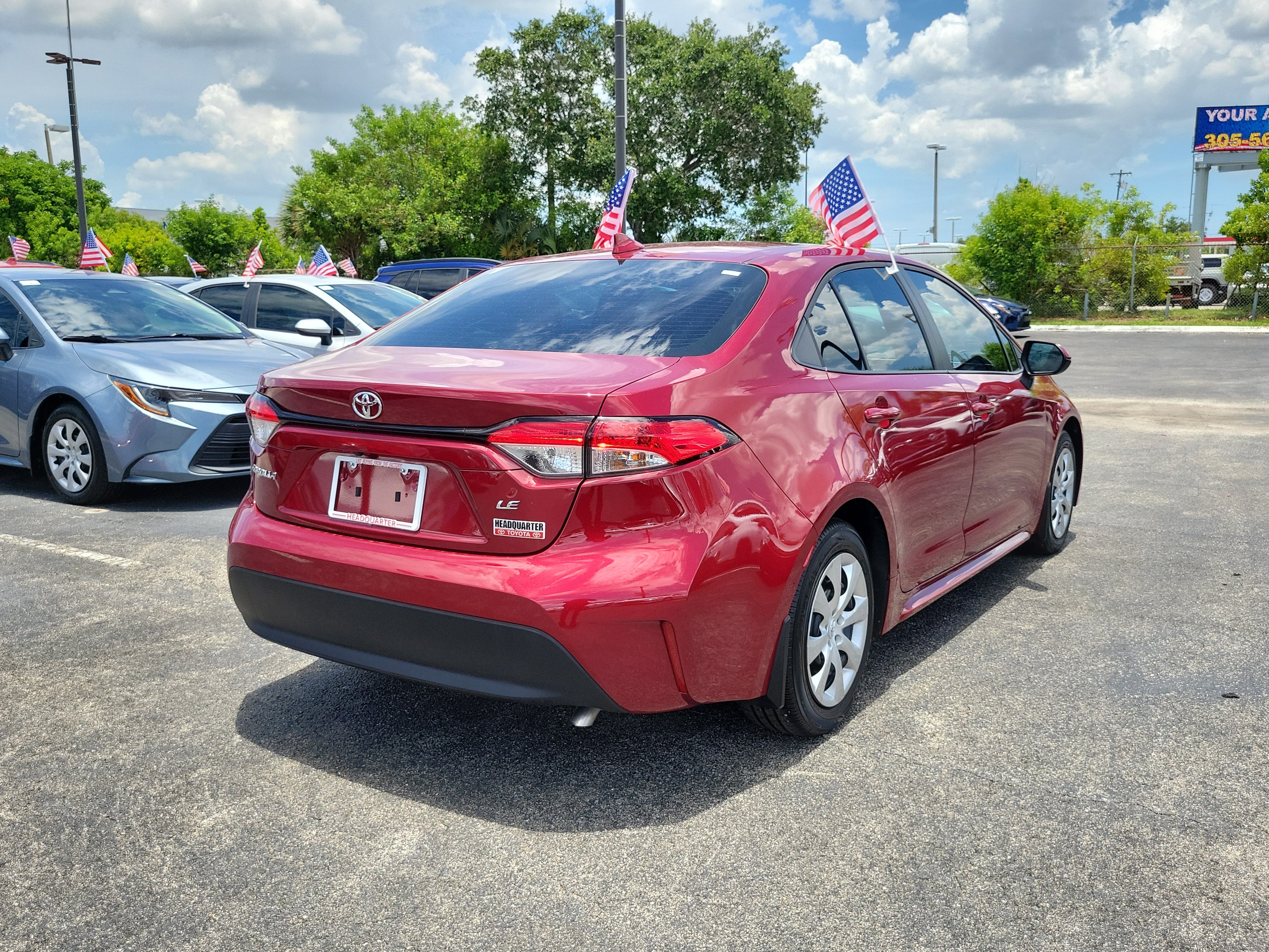 Used 2025 Toyota Corolla LE FWD image 12