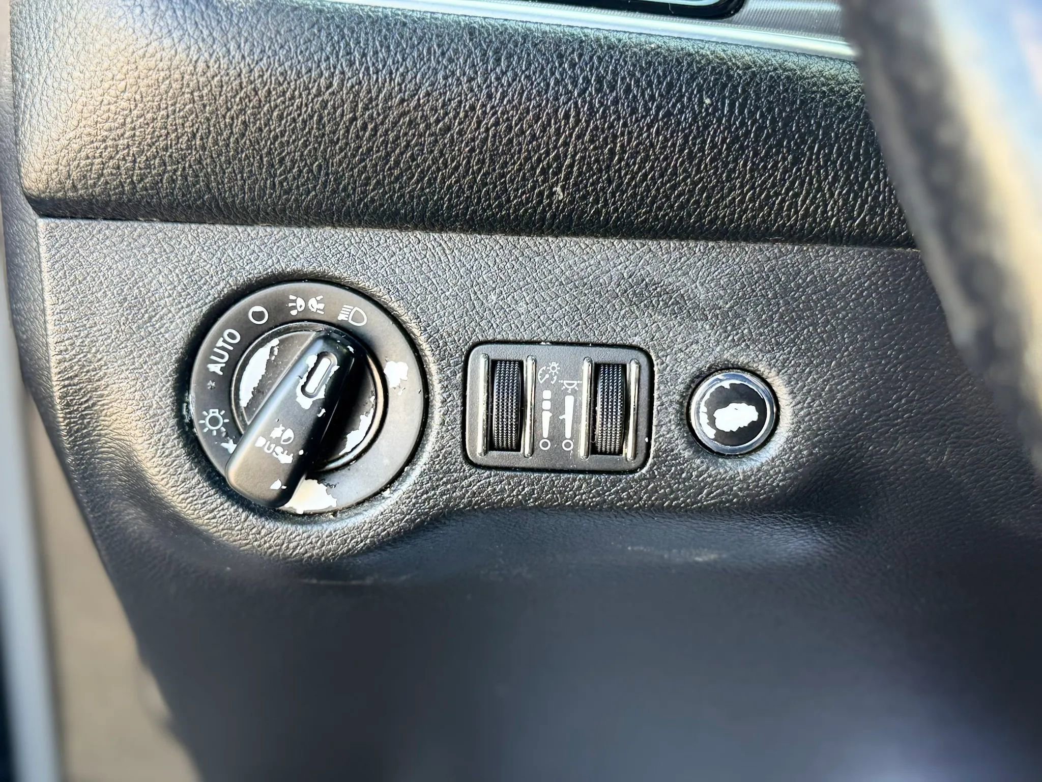 Used 2019 Dodge Challenger SXT w/ Blacktop Package RWD image 26