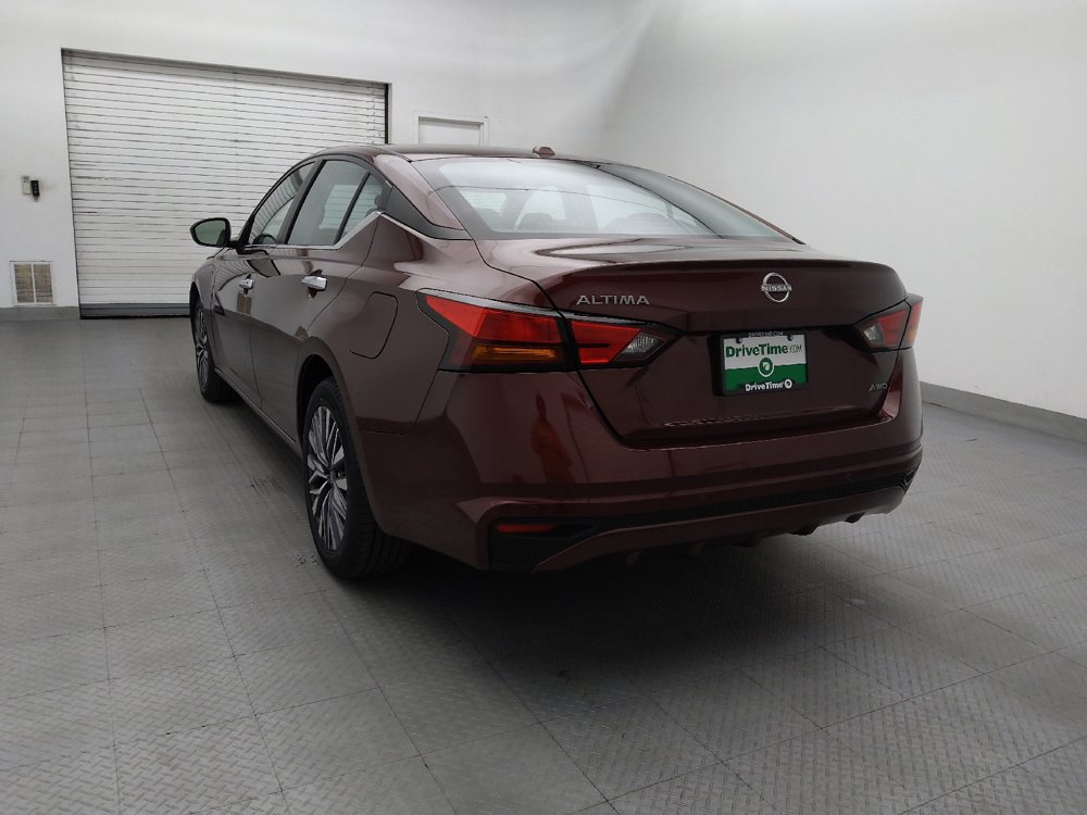 Used 2025 Nissan Altima 2.5 SV AWD/4WD image 5