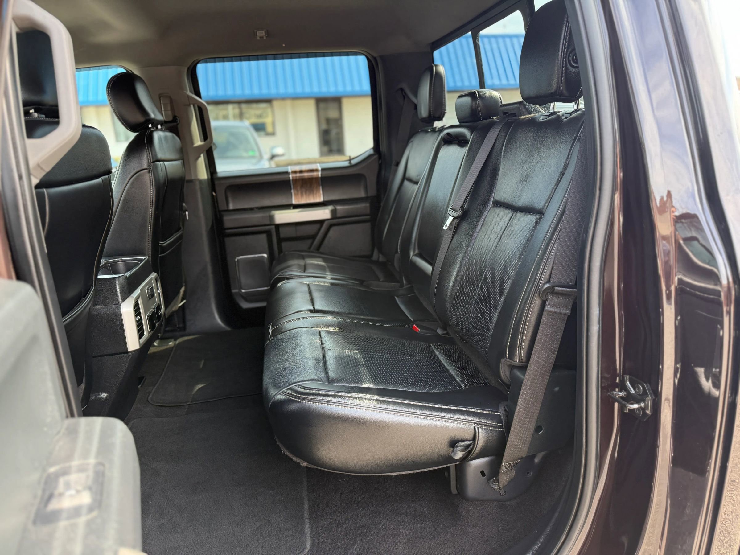 Used 2019 Ford F150 Lariat image 16