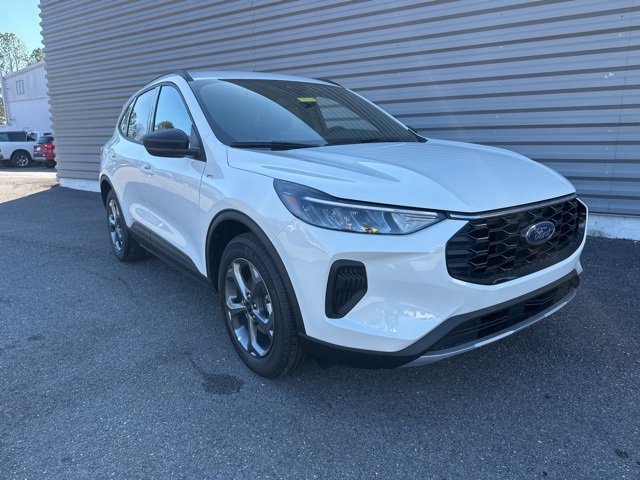 New 2025 Ford Escape ST-Line w/ Tech Pack #1