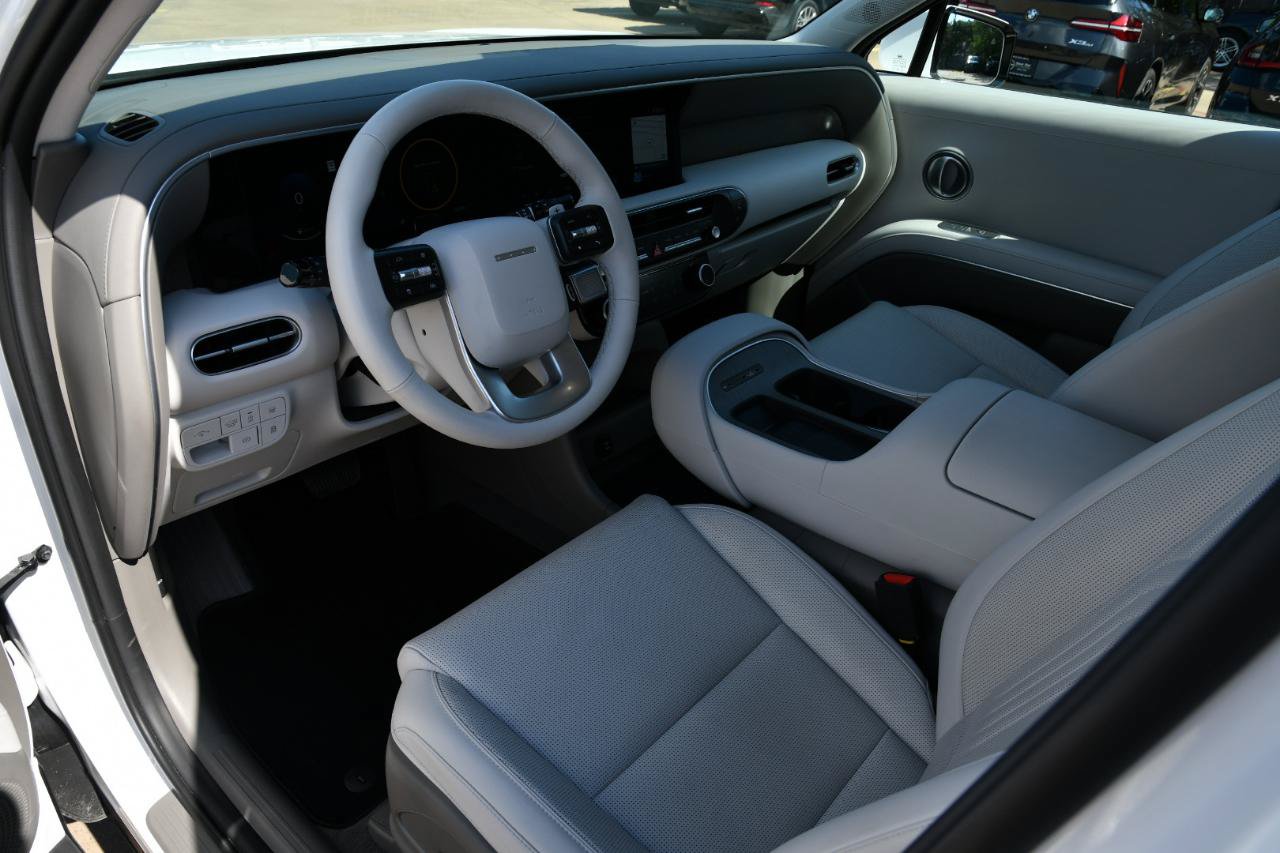 Used 2026 Hyundai Palisade SEL FWD image 30