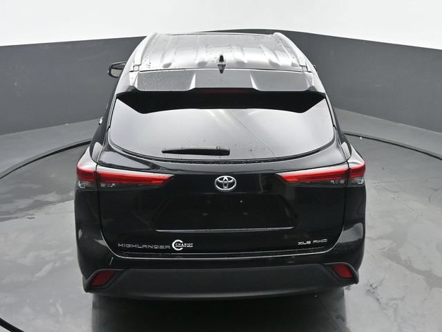 Used 2023 Toyota Highlander XLE AWD/4WD image 44