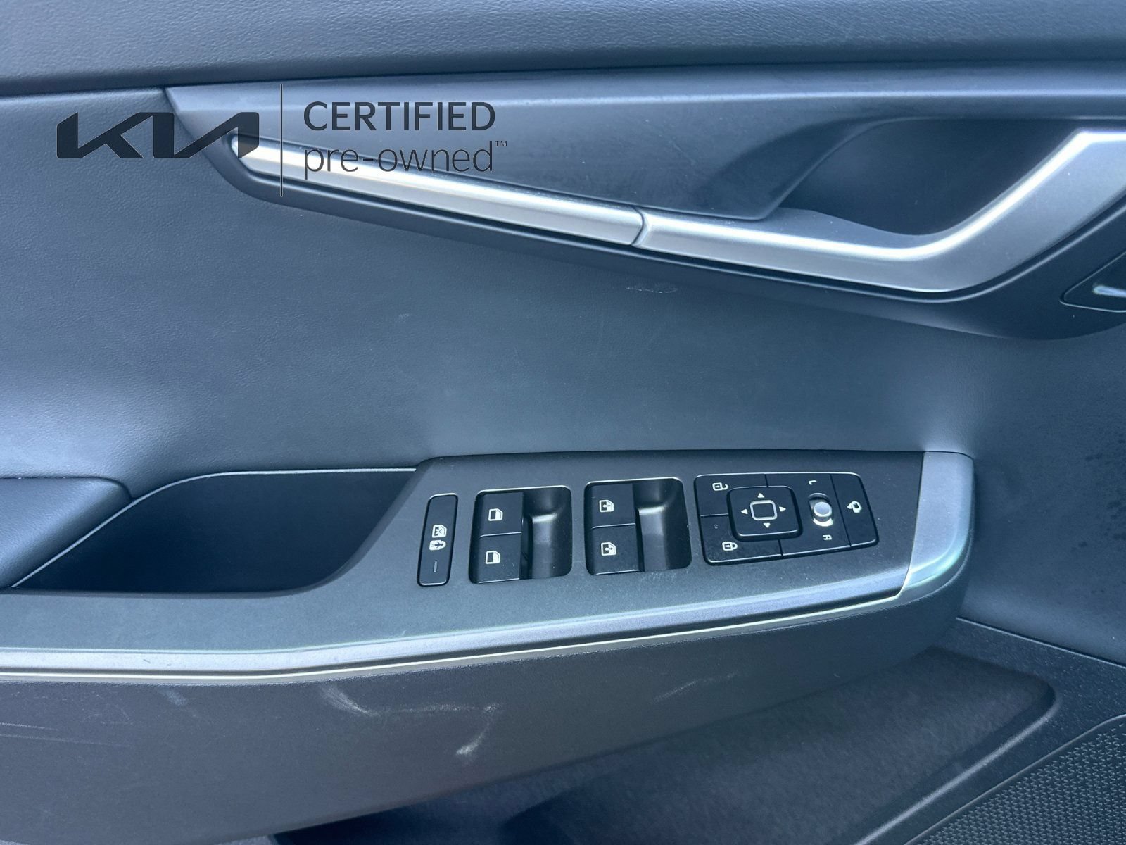 Certified 2024 Kia EV6 Light AWD/4WD image 12