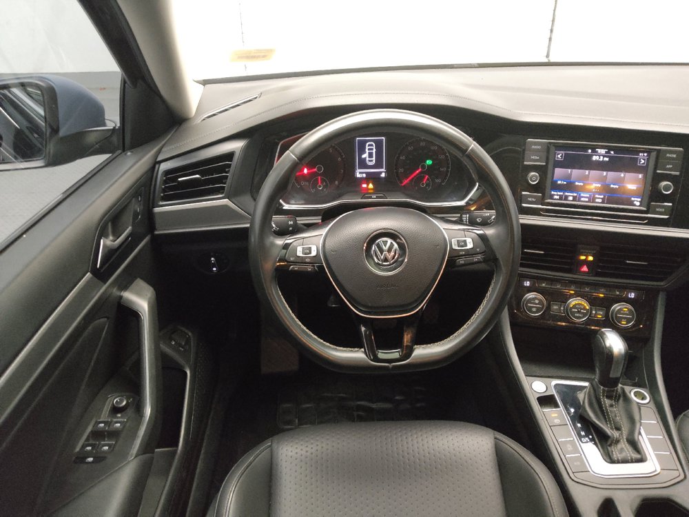 Used 2021 Volkswagen Jetta SE FWD image 22
