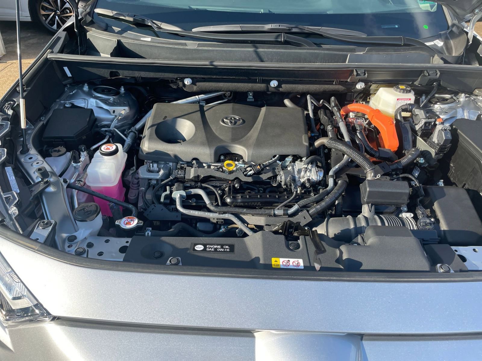 Used 2025 Toyota RAV4 LE image 32