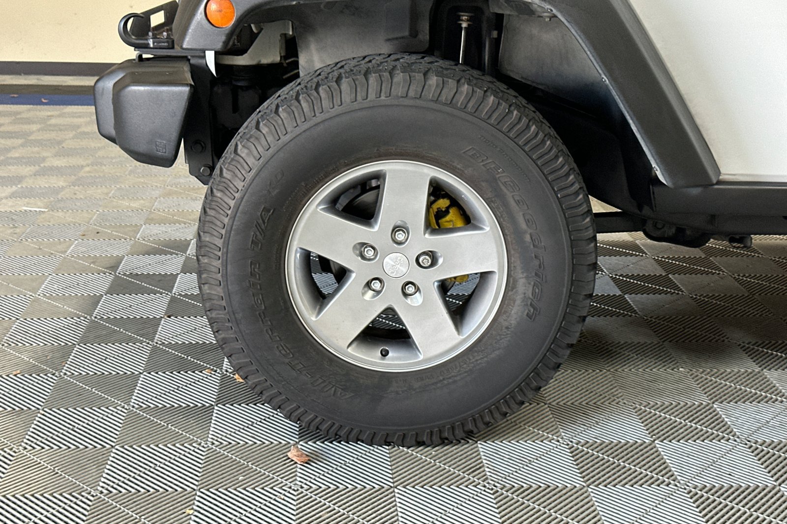 Used 2012 Jeep Wrangler Sport AWD/4WD image 37