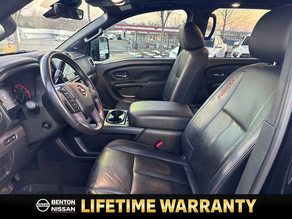 Used 2023 Nissan Titan PRO-4X w/ Pro-4x Convenience Package image 11