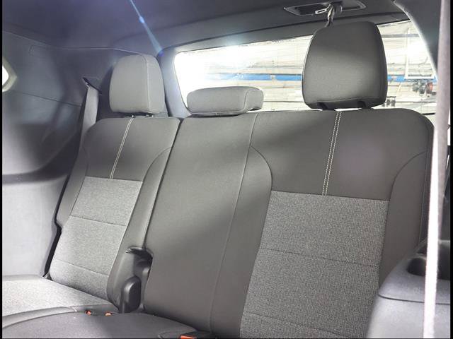 Used 2025 GMC Acadia Elevation FWD image 11