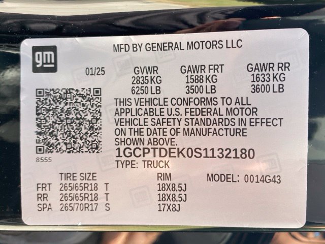 Used 2025 Chevrolet Colorado Z71 AWD/4WD image 47