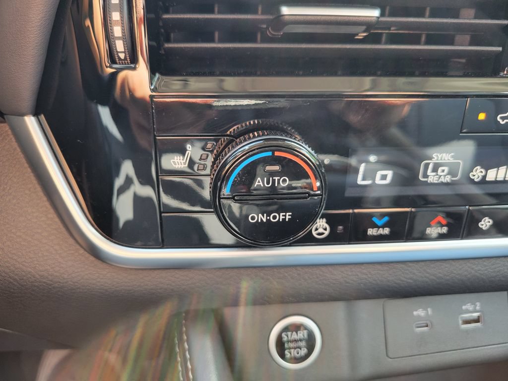Certified 2023 Nissan Rogue SL w/ SL Premium Package AWD/4WD image 28