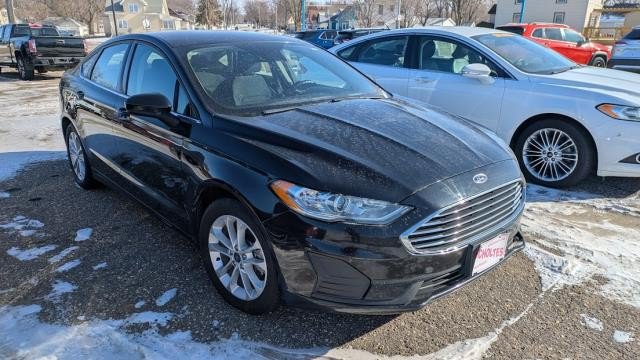 Used 2019 Ford Fusion SE FWD image 1