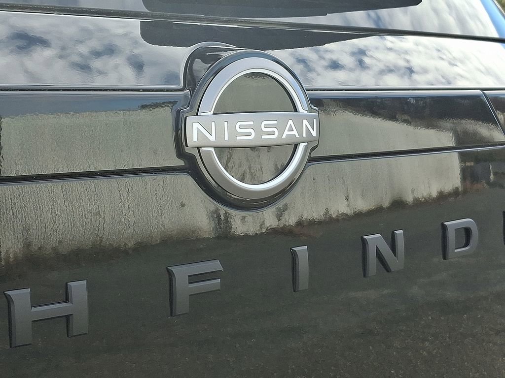 New 2025 Nissan Pathfinder SV w/ Black Appearance Package image 13