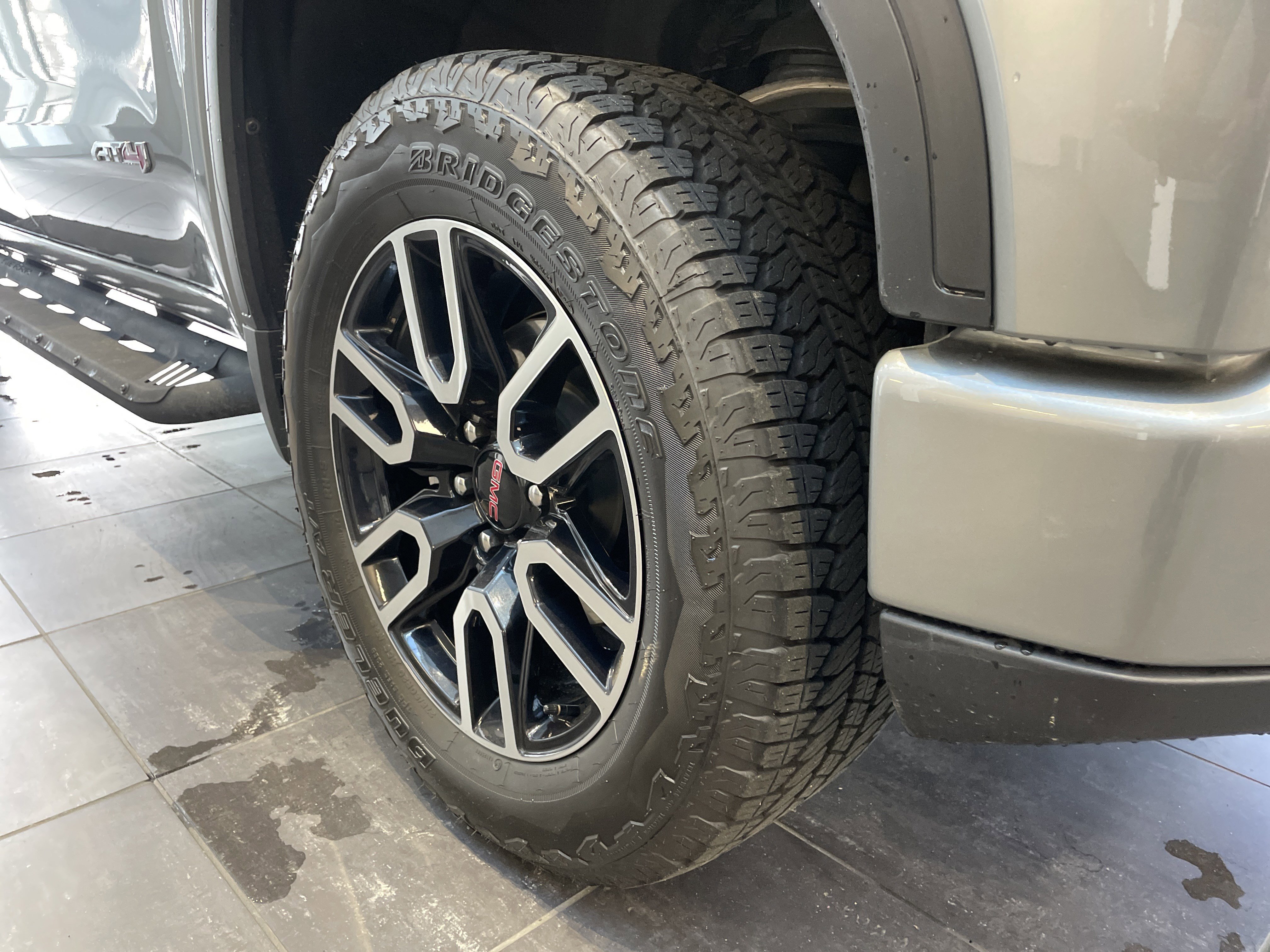 Used 2026 GMC Sierra 1500 AT4 w/ AT4 Premium Package AWD/4WD image 13