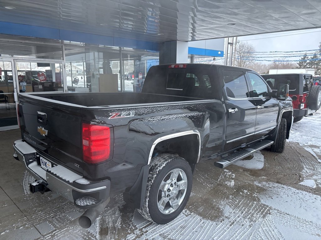 Used 2015 Chevrolet Silverado 2500 LTZ image 5