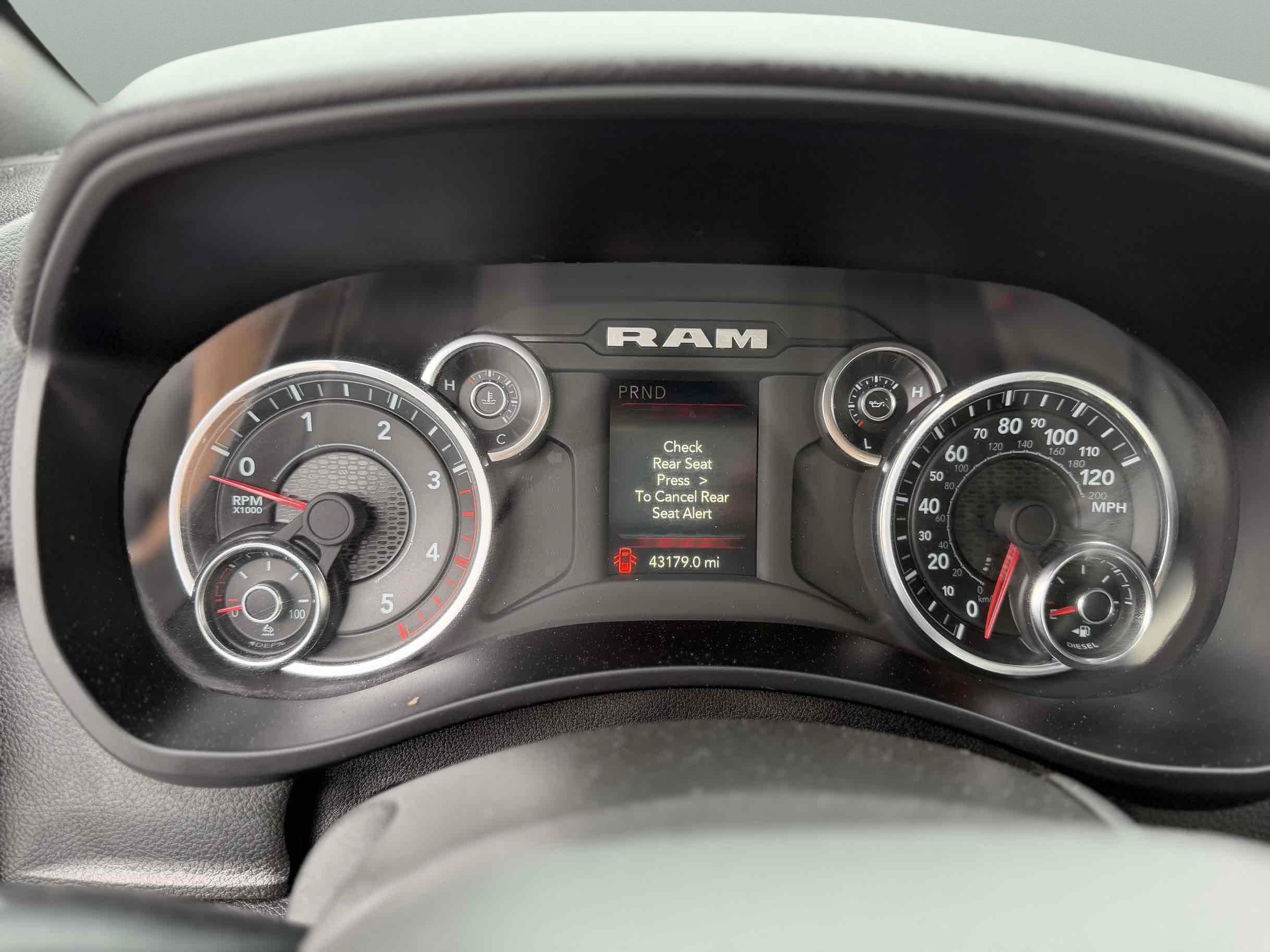 Used 2024 RAM 2500 Big Horn w/ Off Road Package AWD/4WD image 16