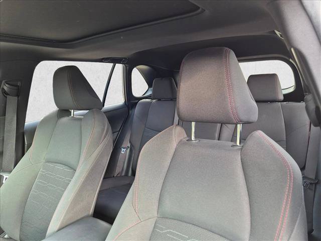 Used 2021 Toyota RAV4 SE w/ Weather & Moonroof Package AWD/4WD image 17