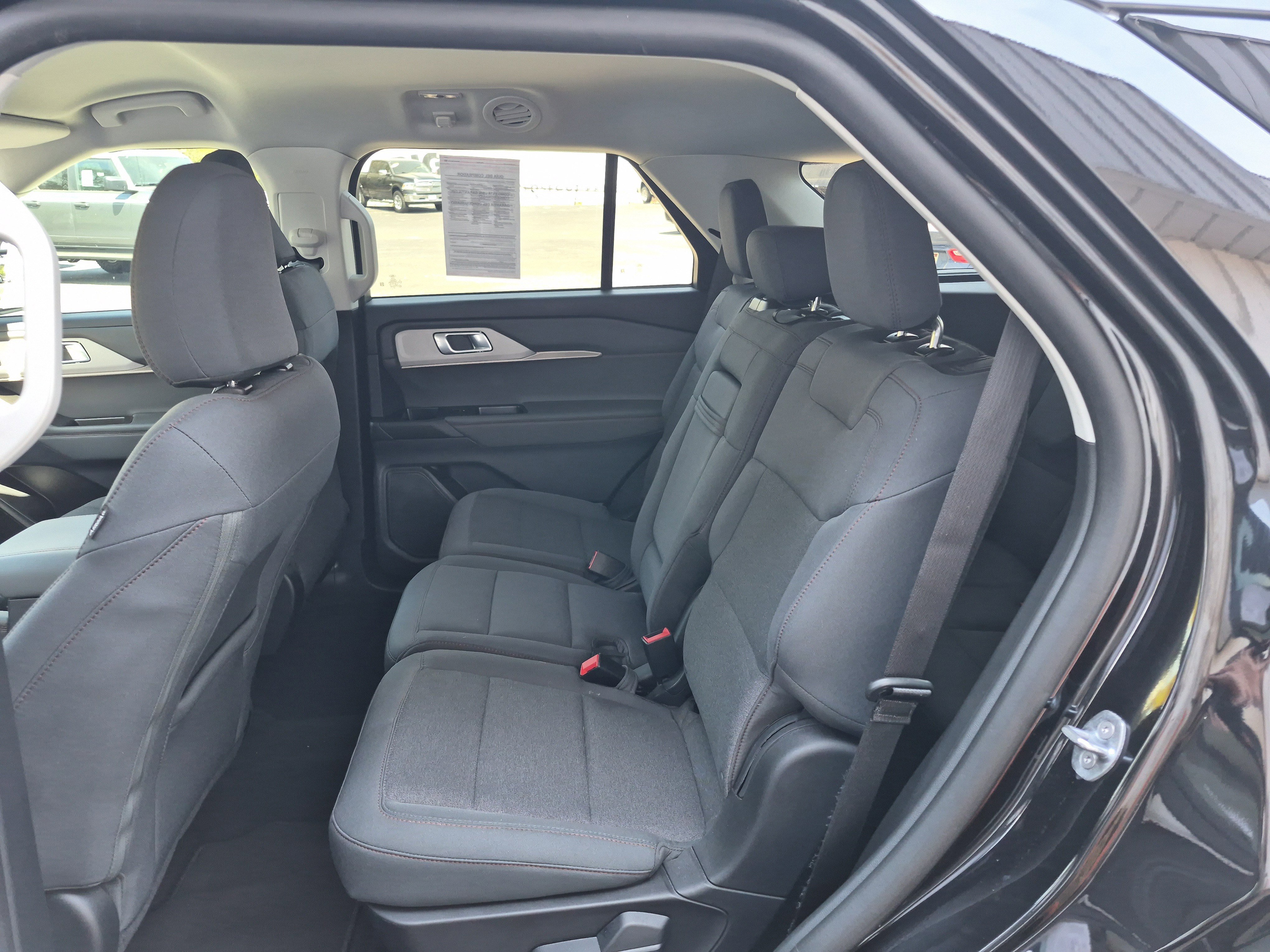 Certified 2025 Ford Explorer Active image 14