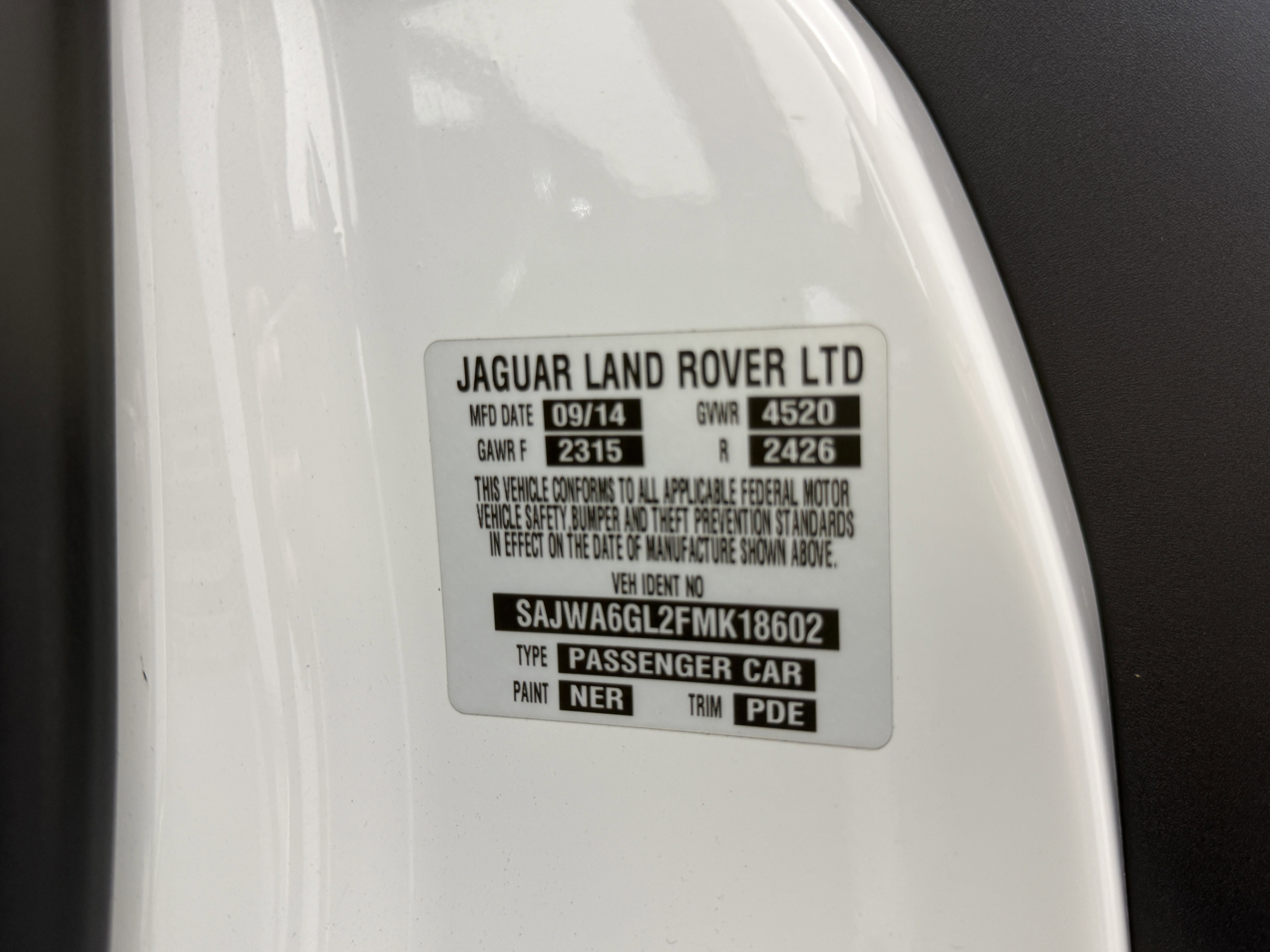 Used 2015 Jaguar F-TYPE S image 20