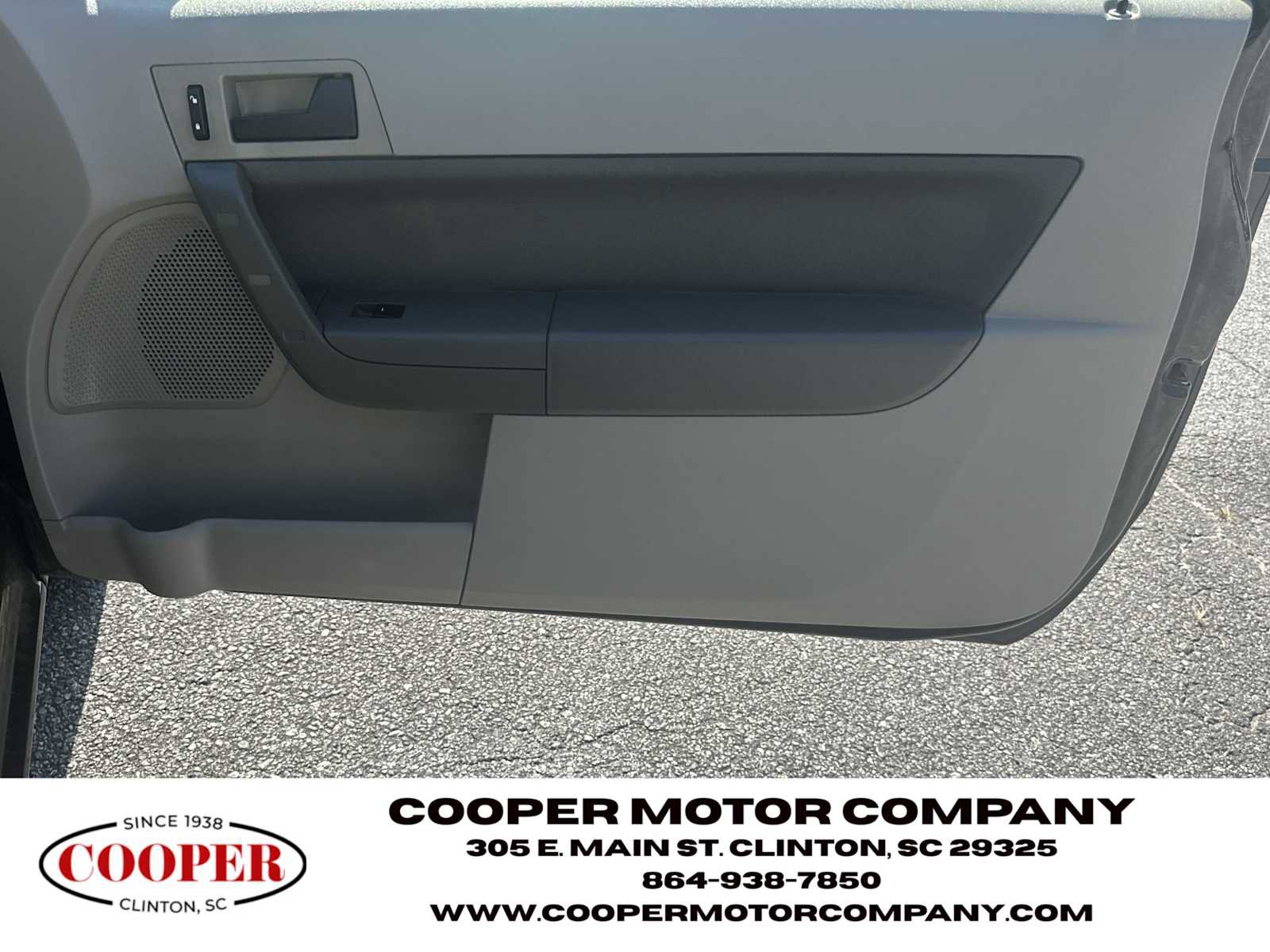 Used 2010 Ford Focus SE FWD image 18