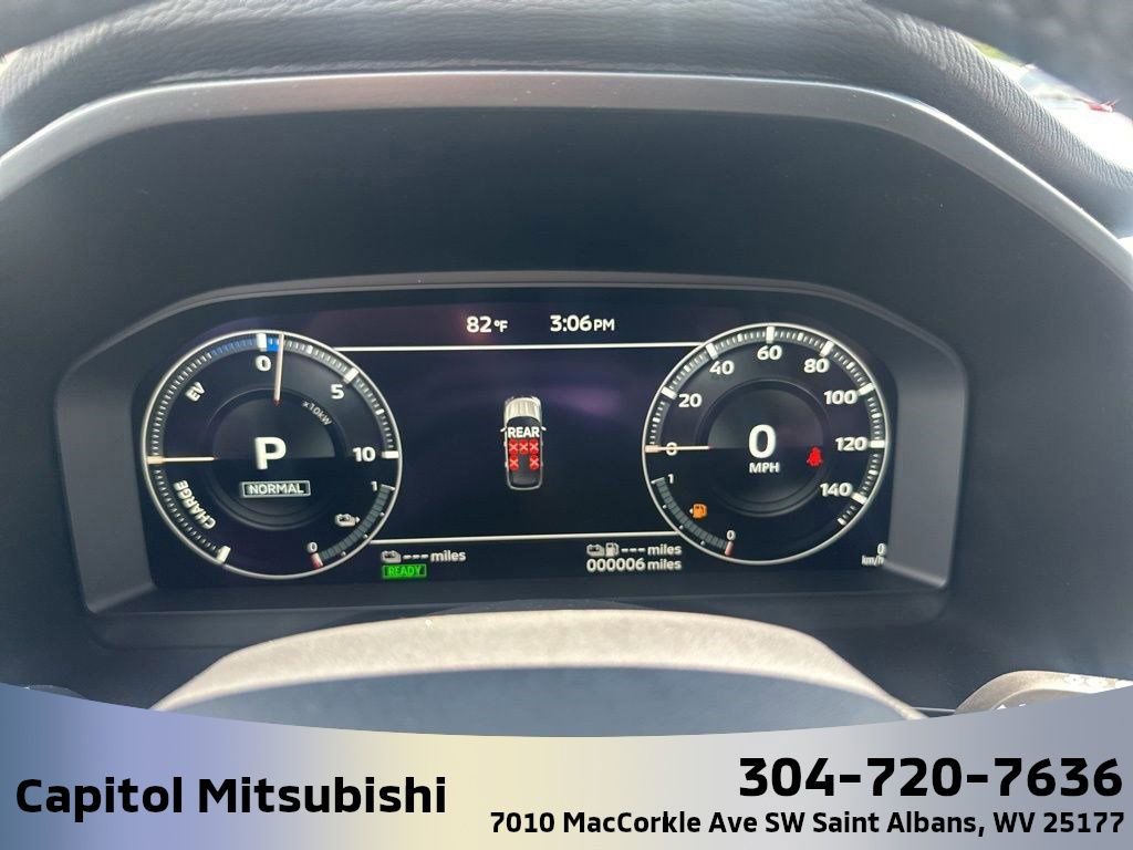 New 2025 Mitsubishi Outlander SE image 23