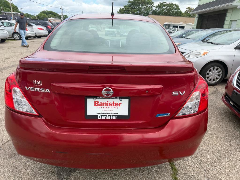 Used 2014 Nissan Versa SV w/ Convenience Package FWD image 8