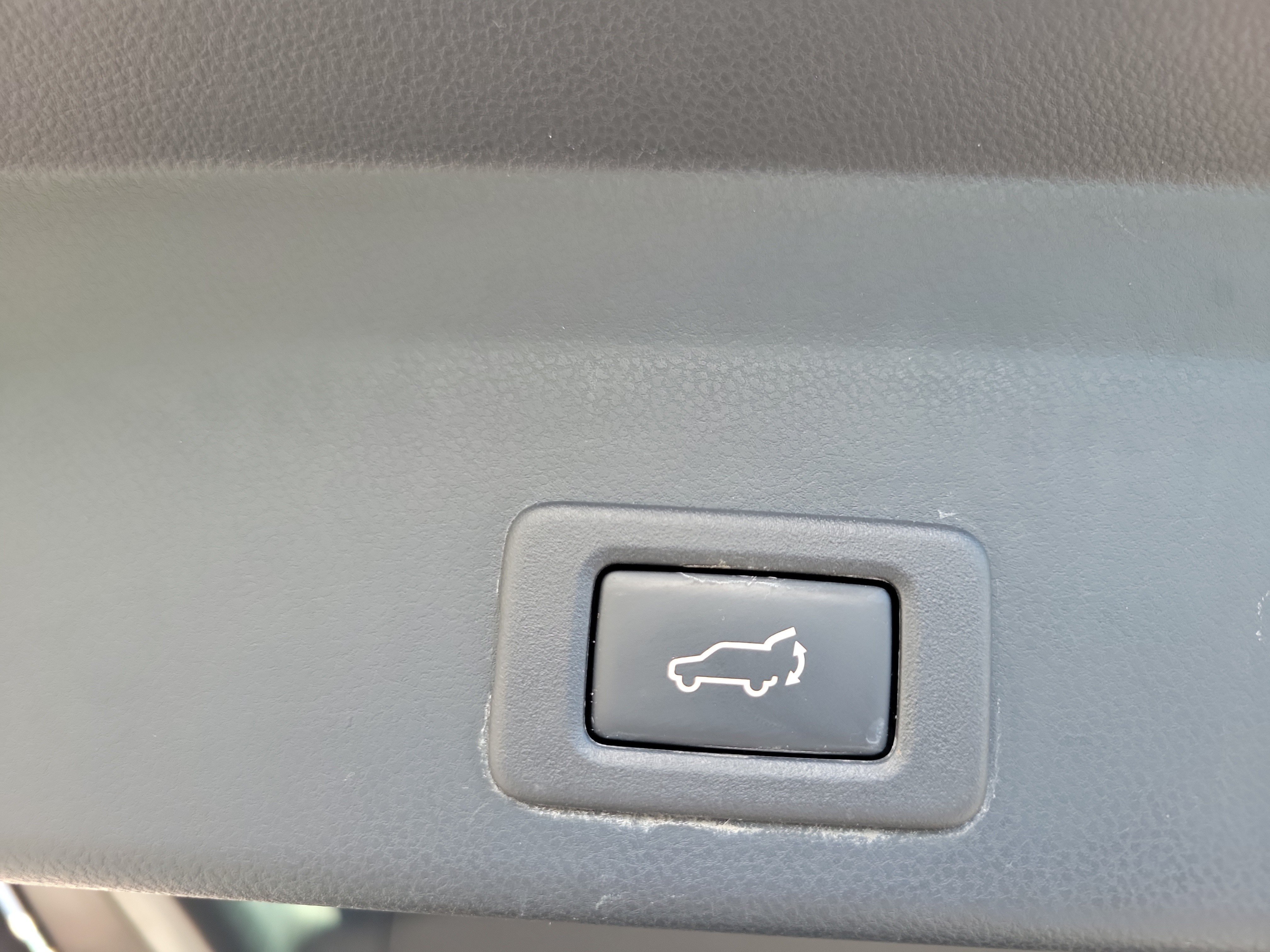 Used 2019 Subaru Ascent Premium AWD/4WD image 12