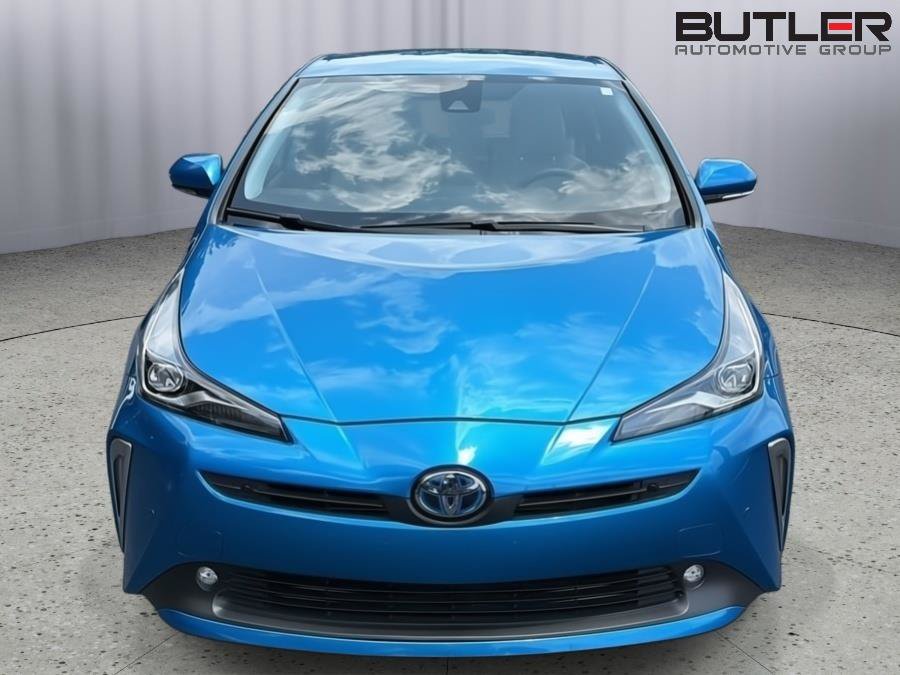 Used 2021 Toyota Prius LE AWD/4WD image 2