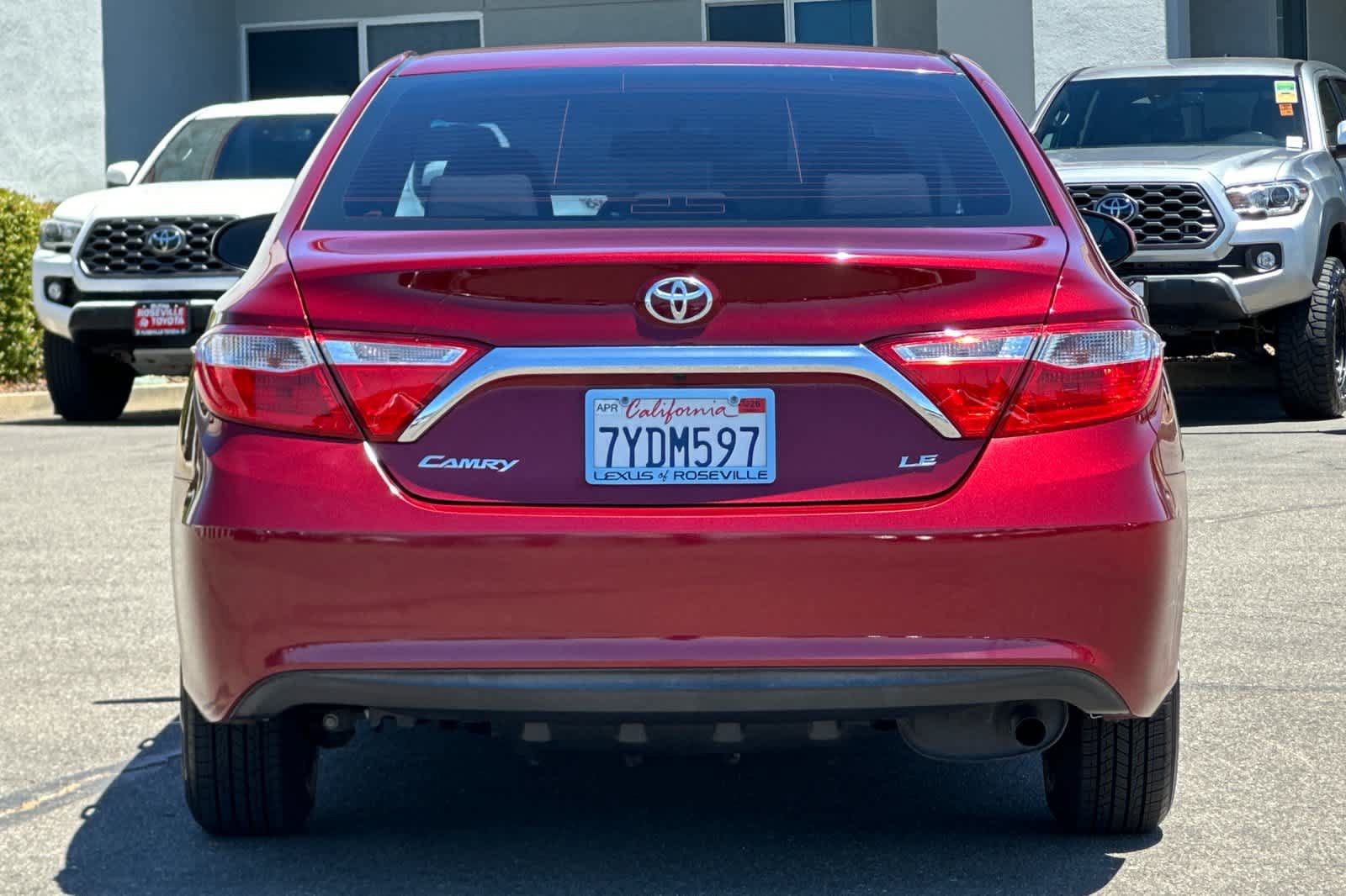 Used 2017 Toyota Camry LE FWD image 8