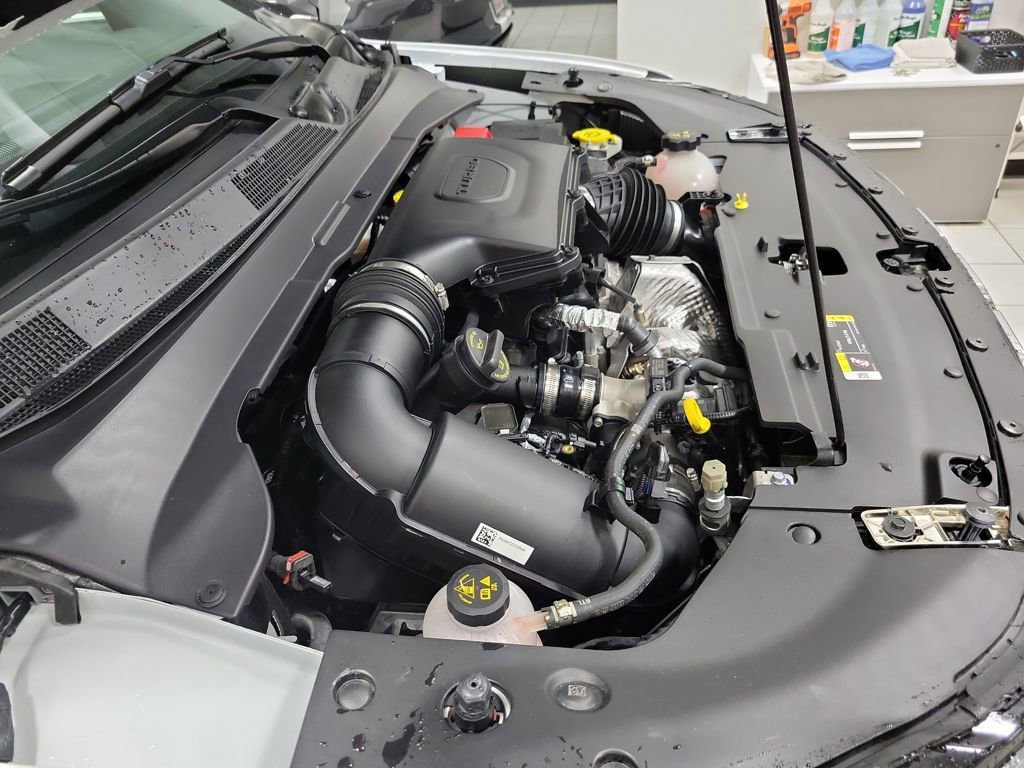 Used 2025 Jeep Compass Limited image 59