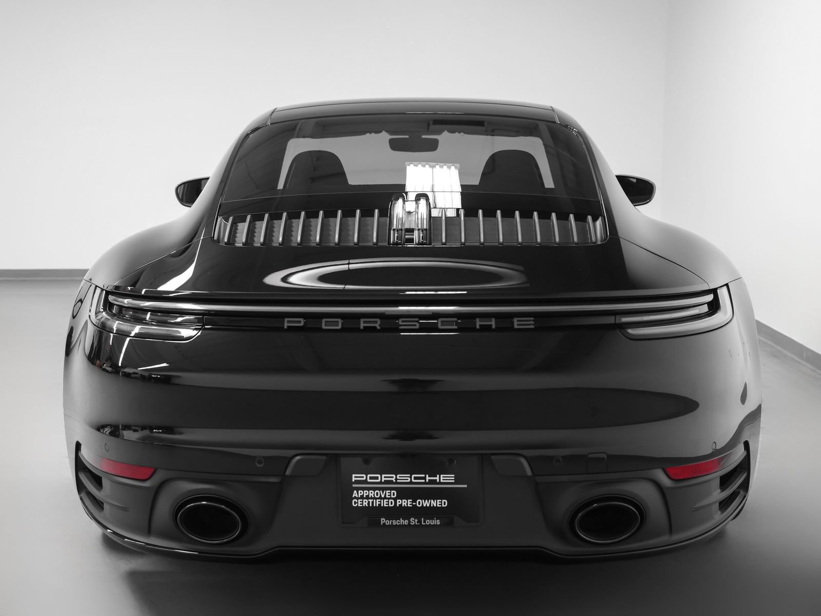 Certified 2024 Porsche 911 Carrera T RWD image 11