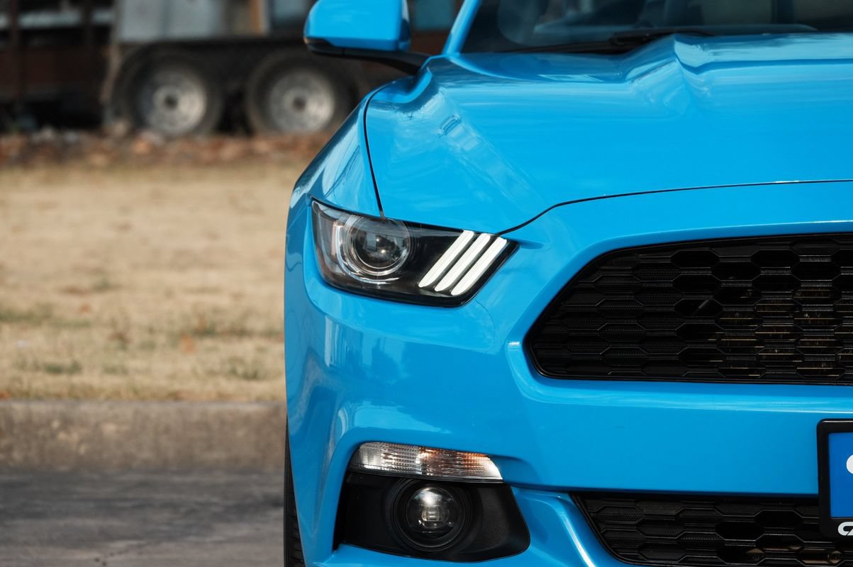 Used 2017 Ford Mustang Premium RWD image 19