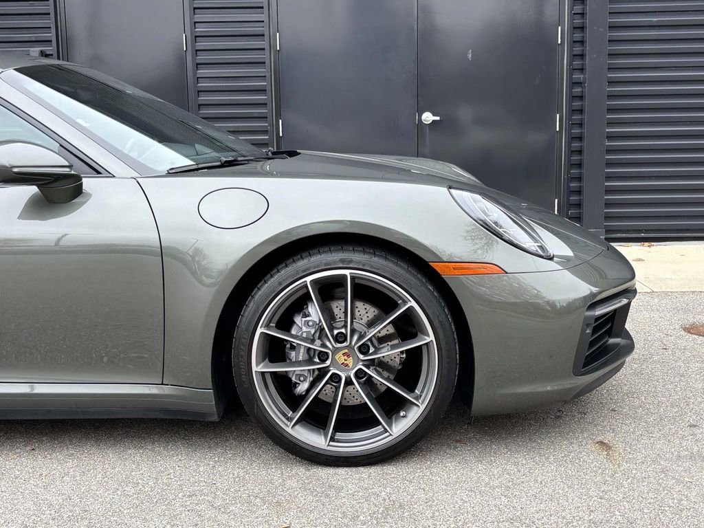 Certified 2022 Porsche 911 Carrera image 15