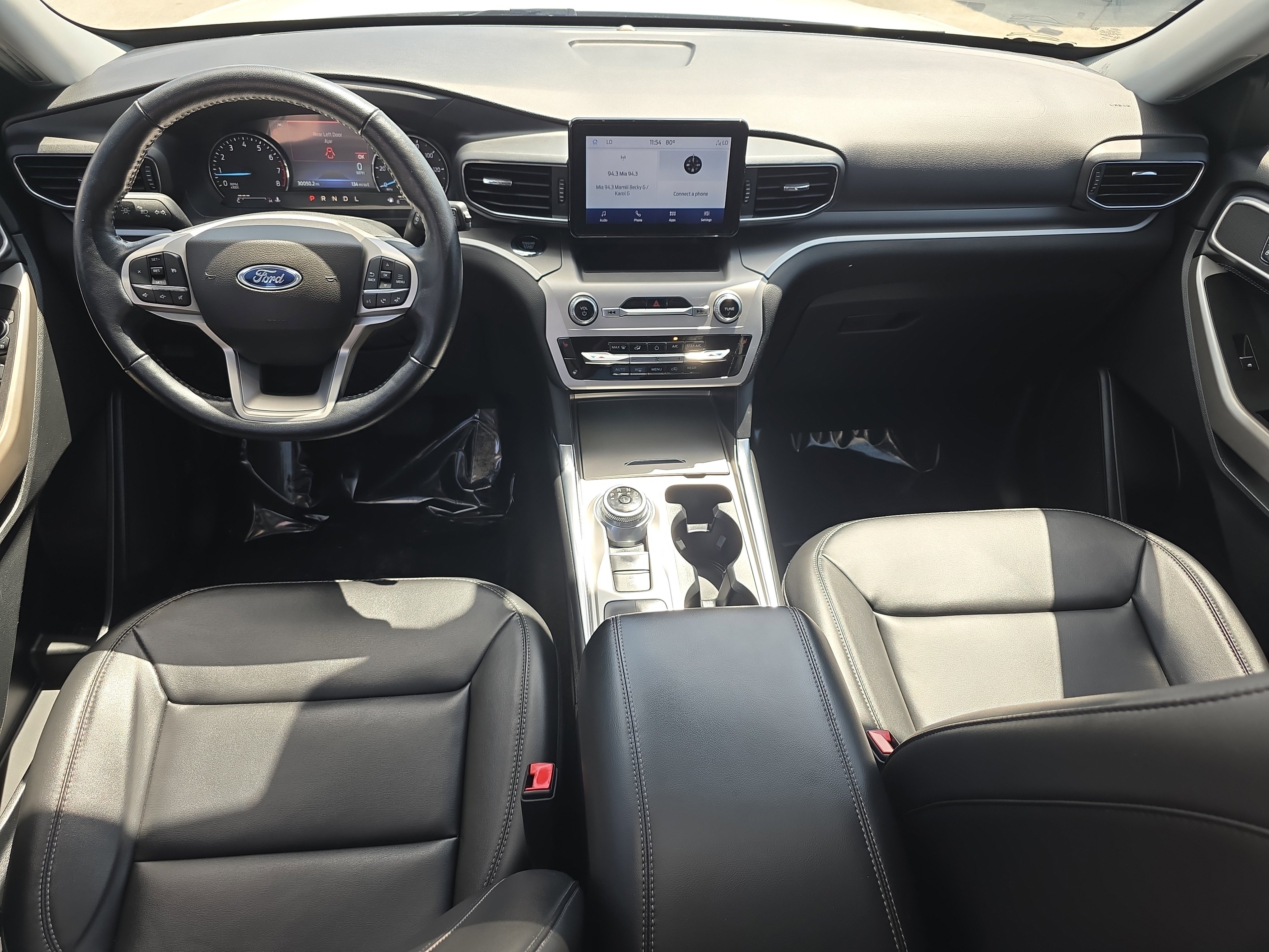 Used 2022 Ford Explorer XLT w/ Equipment Group 202A RWD image 18