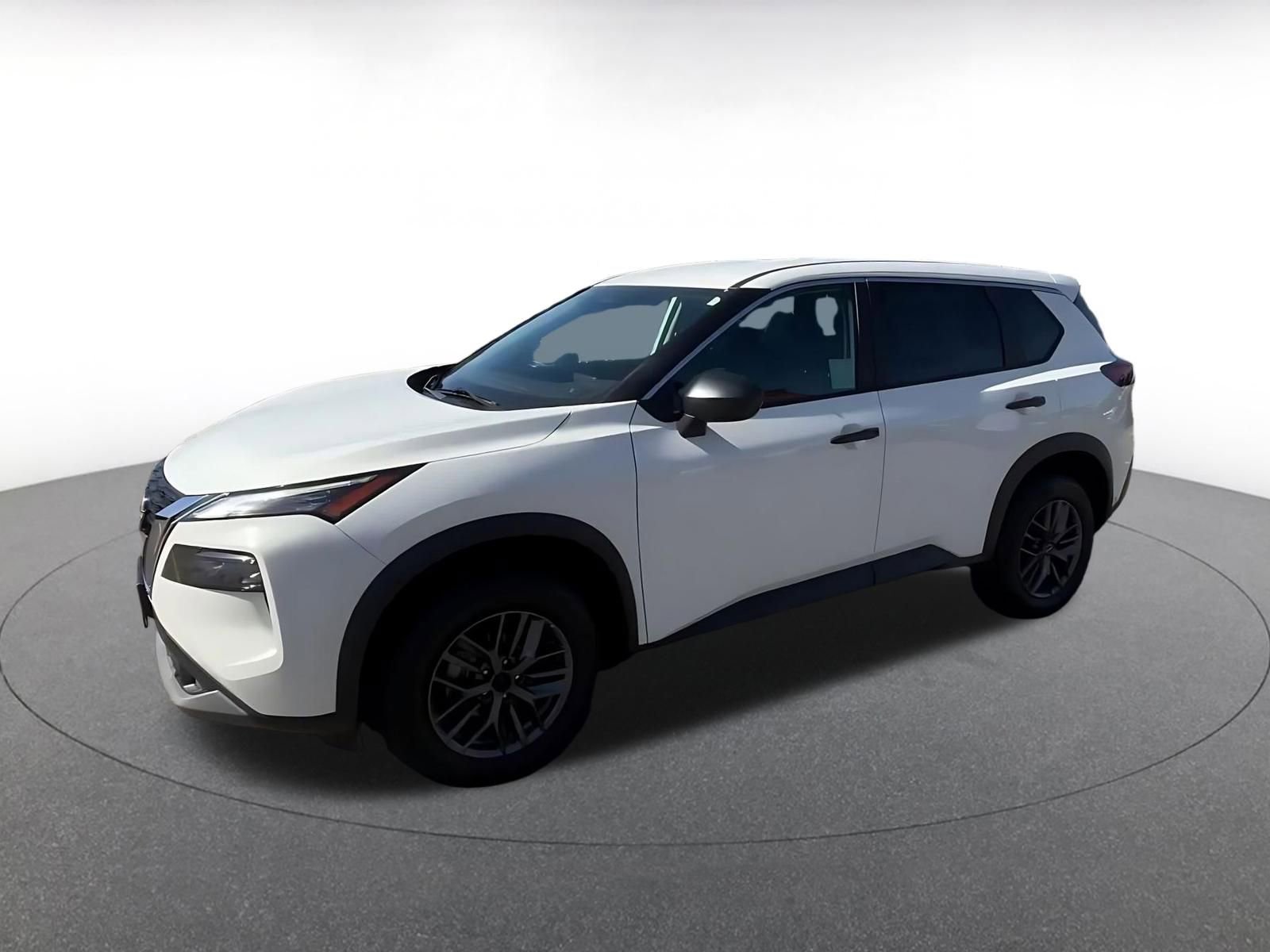 Used 2023 Nissan Rogue S FWD image 8