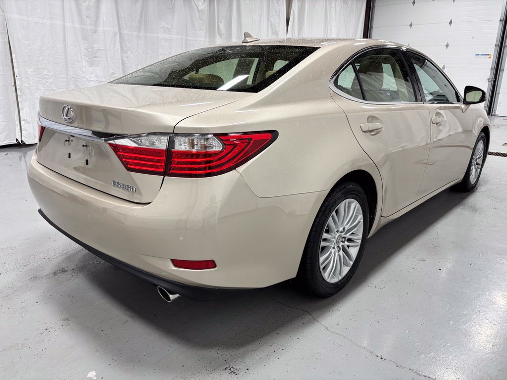 Used 2014 Lexus ES 350 w/ Luxury Package FWD image 7