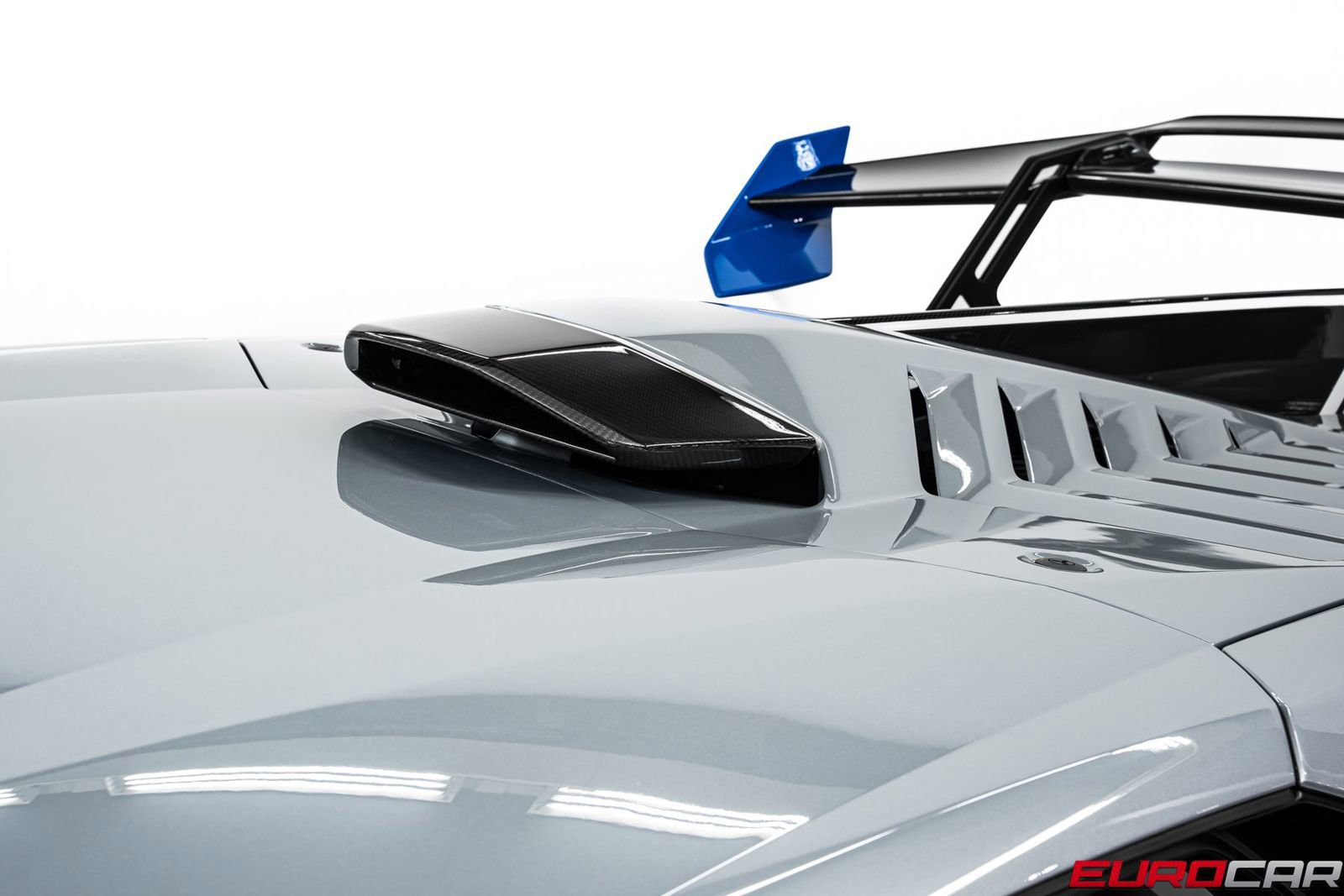 Used 2023 Lamborghini Huracan STO image 17