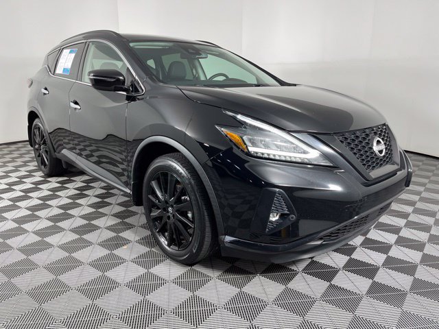 Used 2023 Nissan Murano SV w/ SV Midnight Edition Package FWD image 3