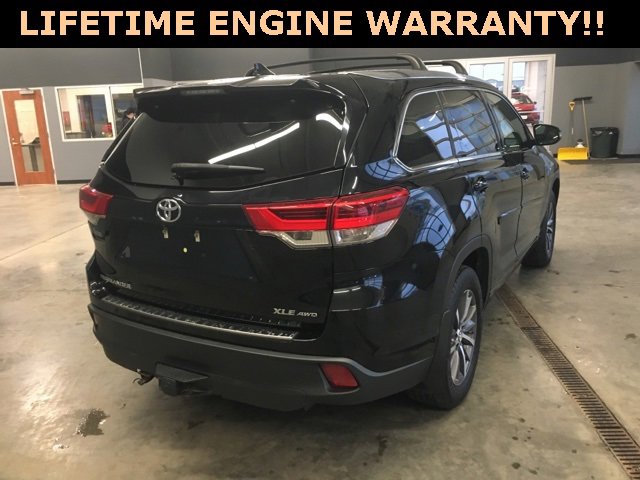 Used 2018 Toyota Highlander XLE image 9