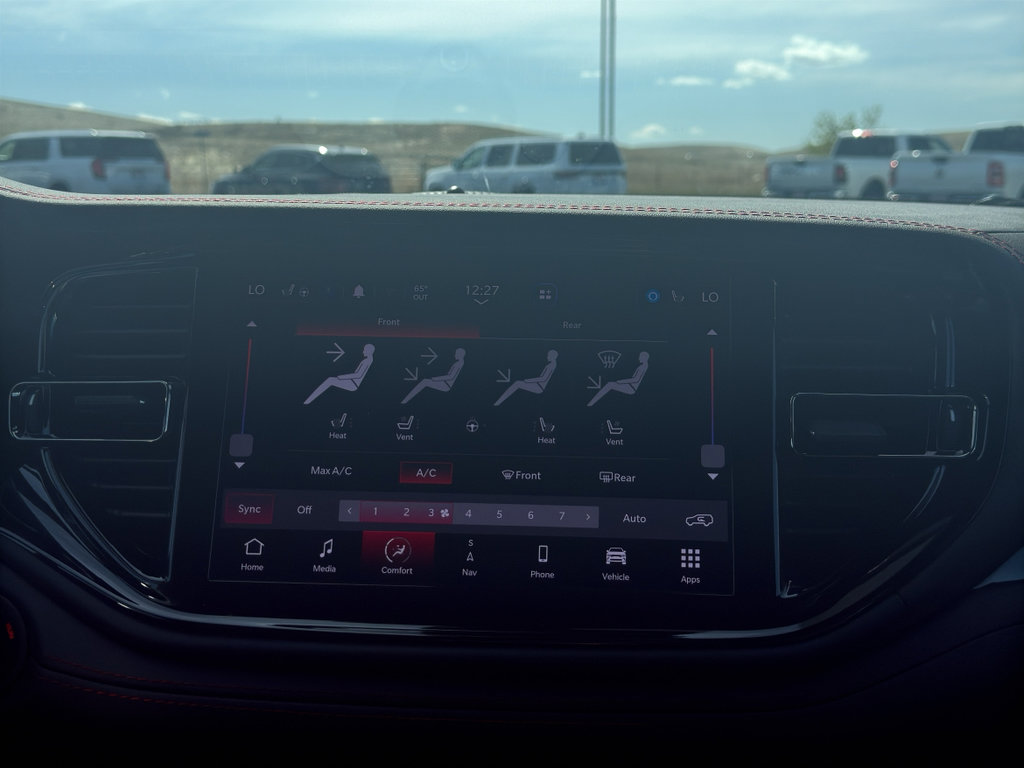 Used 2025 Dodge Durango GT image 15