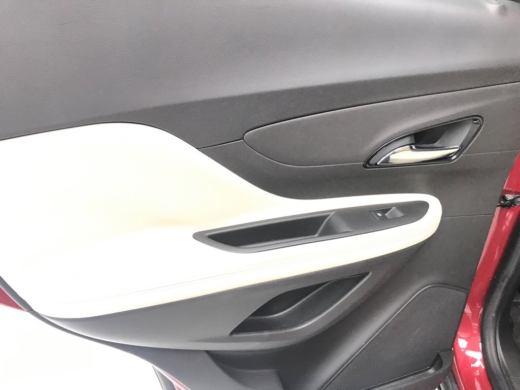 Used 2017 Buick Encore Essence image 17