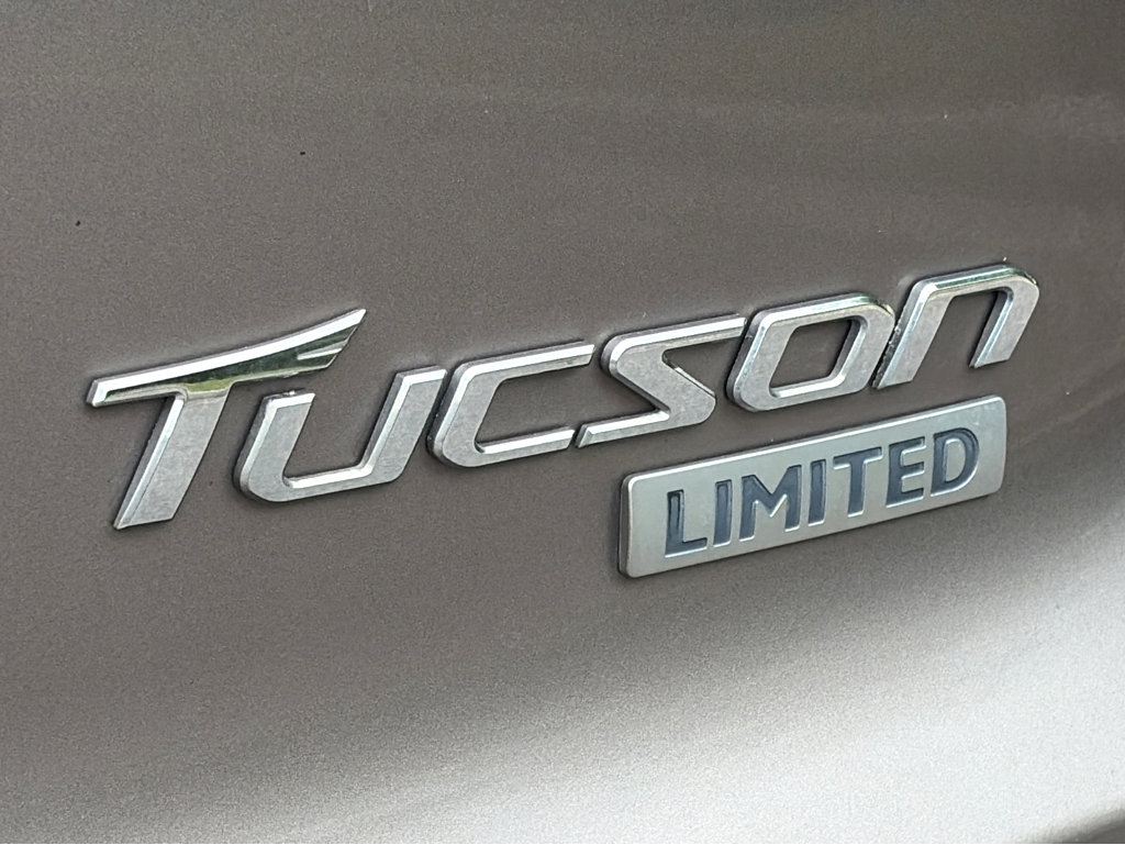 Used 2013 Hyundai Tucson Limited AWD/4WD image 16
