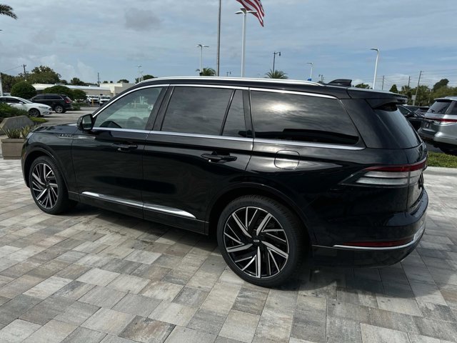 New 2025 Lincoln Aviator Black Label image 4