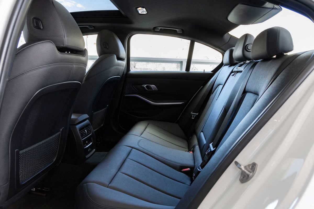 Used 2021 BMW 330e RWD image 21