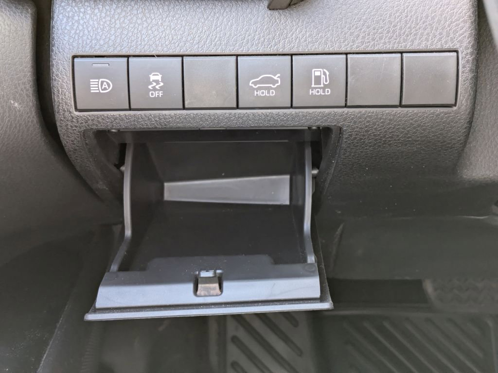 Used 2019 Toyota Camry XSE FWD image 19